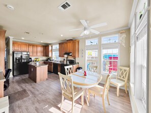 House, 3 Bedrooms | Dining - It's A Shellabration 3 Bedroom Home (Port Bolivar)