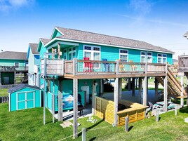 House, 3 Bedrooms | Children's area