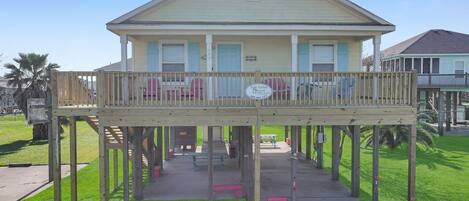 House, 3 Bedrooms | Exterior
