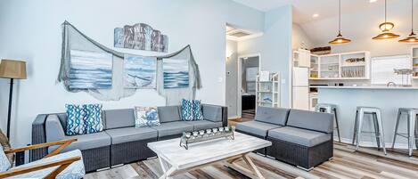 House, 2 Bedrooms | Living area