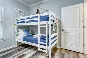 House, 2 Bedrooms | 2 bedrooms, free WiFi