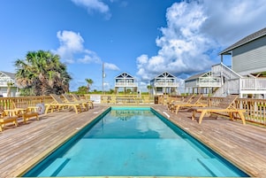 House, 3 Bedrooms | Pool