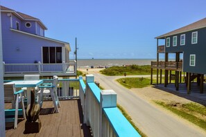 House, 4 Bedrooms | Outdoor dining - Sum Beach 4 Bedroom Home (Port Bolivar)