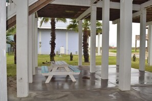 Casa, 4 habitaciones | Restaurante al aire libre