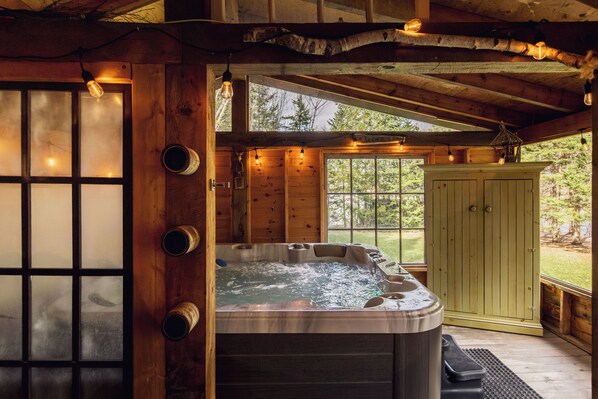 Bain à remous intérieur