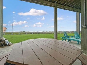 House, 3 Bedrooms | Outdoor dining - The Salty Mermaid 3 Bedroom Home (Port Bolivar)