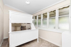 Interior - Myrtle on Kincaid - Pet Friendly, Close to CBD (Wagga Wagga)