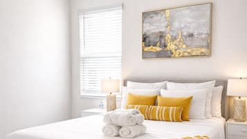 Superior Double Room, 1 King Bed, Non Smoking, Private Bathroom