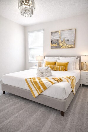 Superior Double Room, 1 King Bed, Non Smoking, Private Bathroom | Free WiFi