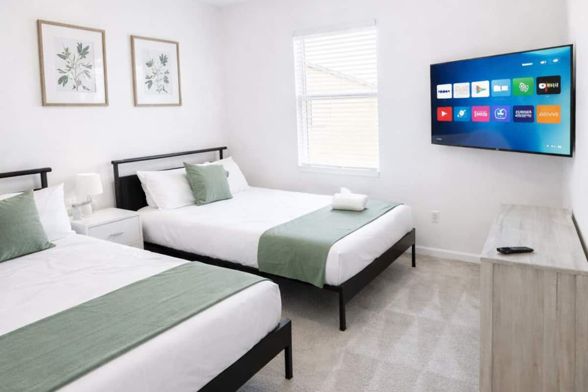 Neljän hengen huone