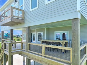 House, 4 Bedrooms | Outdoor dining - Pelican Post 4 Bedroom Home (Port Bolivar)