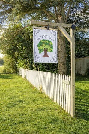 Property grounds - Greenacres -  a house that sleeps 4 guests  in 2 bedrooms (Kelsale, Saxmundham)