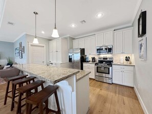 House, 3 Bedrooms | Private kitchen - Abigail's House 3 Bedroom Home (Port Bolivar)