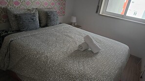 4 Schlafzimmer, Bügeleisen/Bügelbrett, WLAN, Bettwäsche