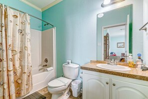 Bathroom - Bolivar Bliss 3 Bedroom Home (Port Bolivar)