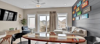 Surf House - Ocean Views, Elevator, Pool!
