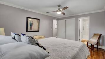 2 bedrooms, WiFi, bed sheets