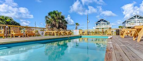 House, 3 Bedrooms | Pool