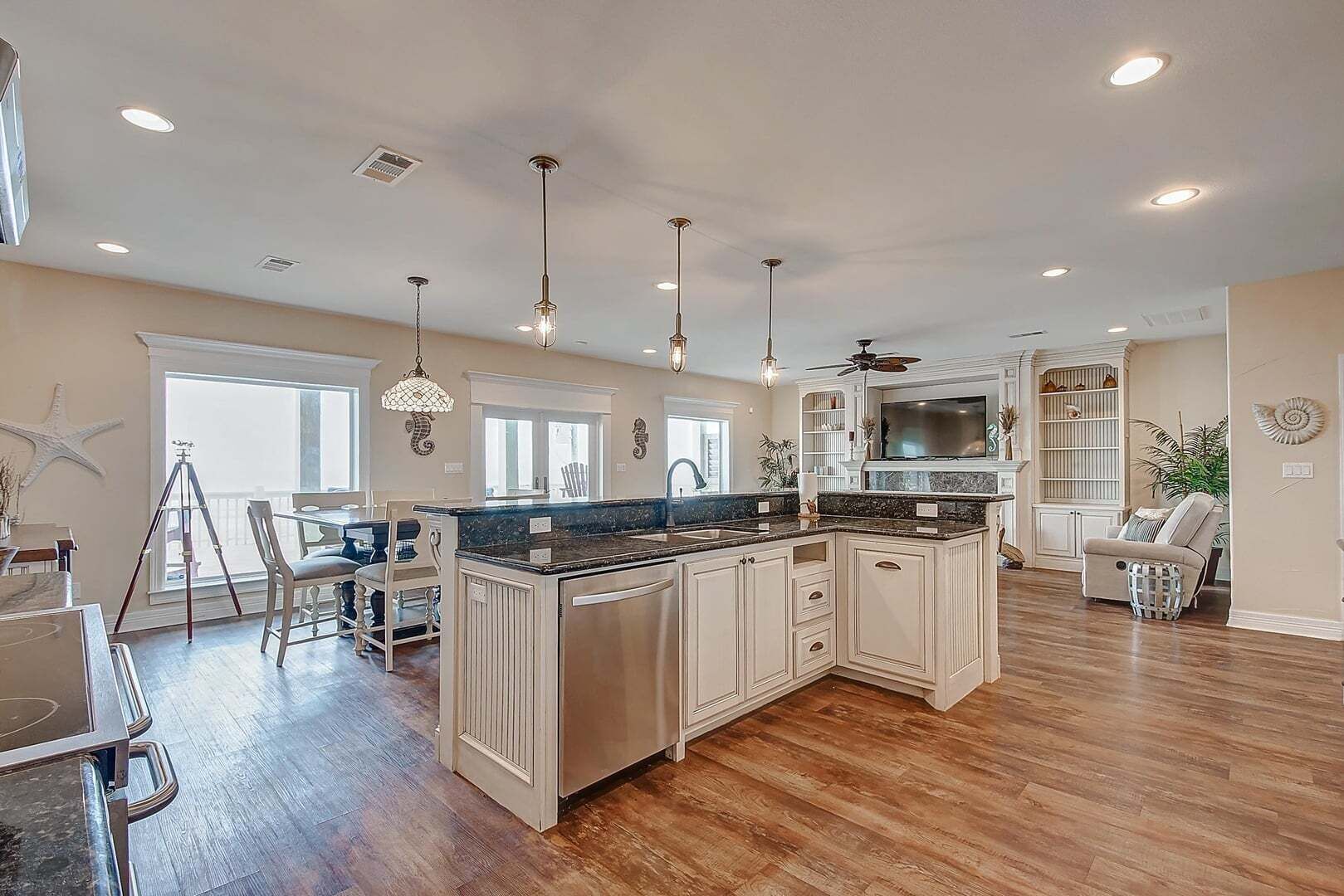 House, 4 Bedrooms | Interior