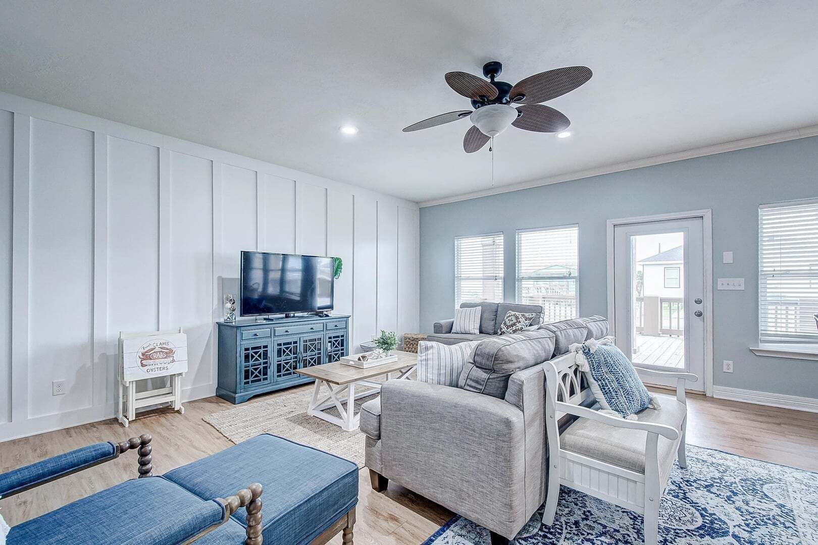 House, 4 Bedrooms | Living area