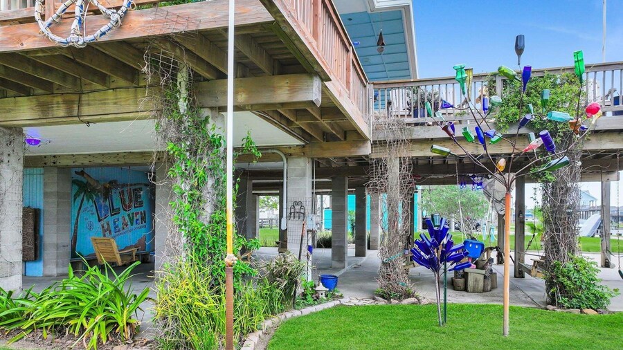 Blue Heaven 4 Bedroom Home