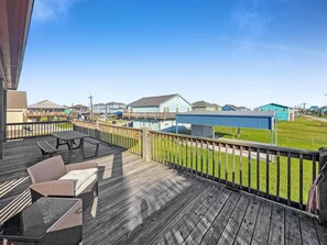 House, 2 Bedrooms | Outdoor dining - Crystal Moon 2 Bedroom Home (Port Bolivar)