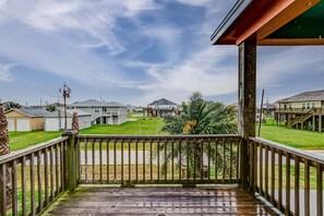 House, 2 Bedrooms | Property grounds - Crystal Moon 2 Bedroom Home (Port Bolivar)