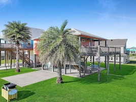 House, 2 Bedrooms | Property grounds