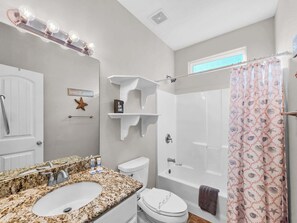 House, 2 Bedrooms | Bathroom | Towels - Crystal Moon 2 Bedroom Home (Port Bolivar)