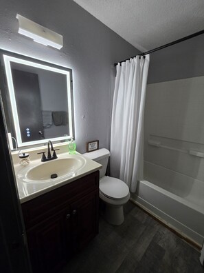 Hair dryer, towels, soap, shampoo - Modern Home with Backyard pool + Free Coffee Bar! (San Antonio)
