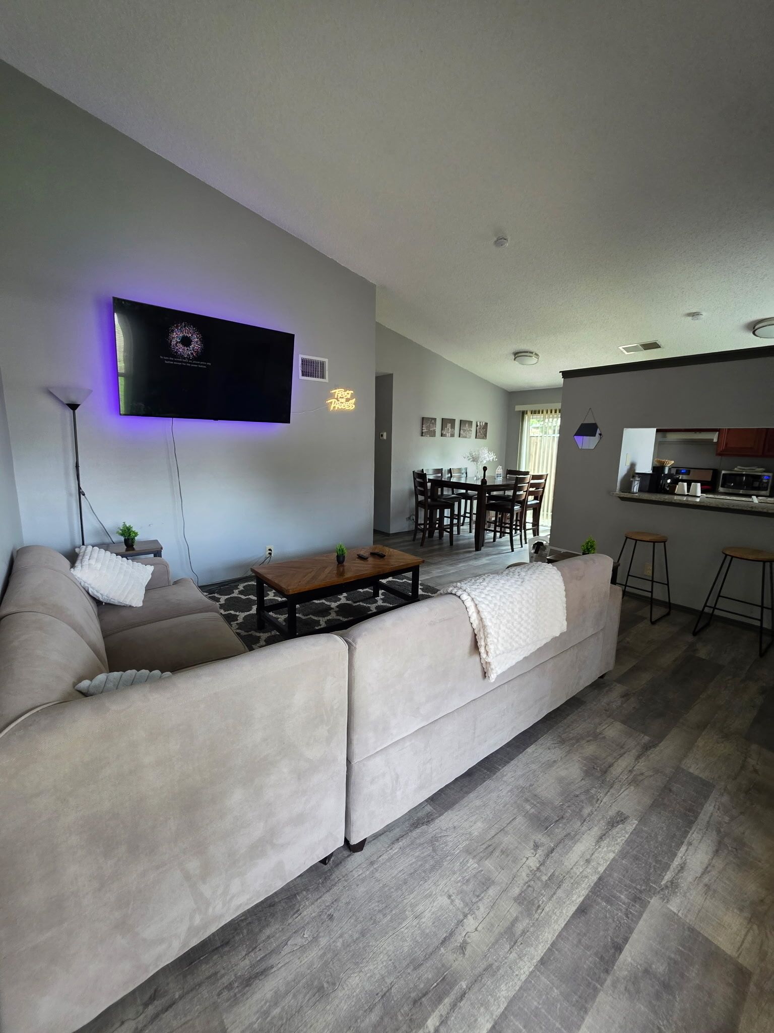 Smart TV, video games, computer monitors, printers