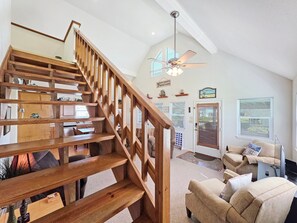House, 3 Bedrooms | Living area | Smart TV - Beachy Keen 3 Bedroom Home (Port Bolivar)