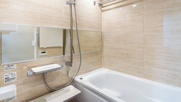 Apartemen, Bebas Asap Rokok, pemandangan kota (b02) | Kamar mandi | Perlengkapan mandi gratis, pengering rambut, kloset, dan handuk