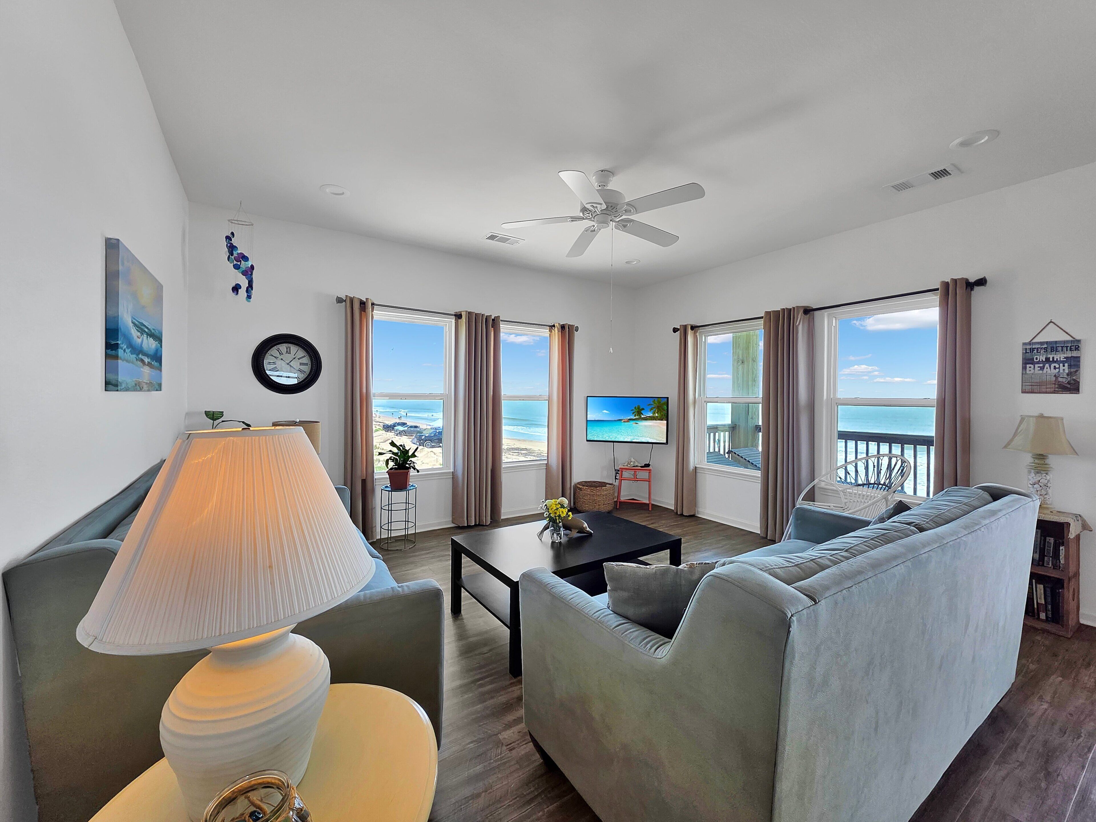 House, 2 Bedrooms | Living area | Smart TV