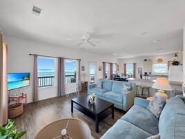 House, 2 Bedrooms | Living area | Smart TV