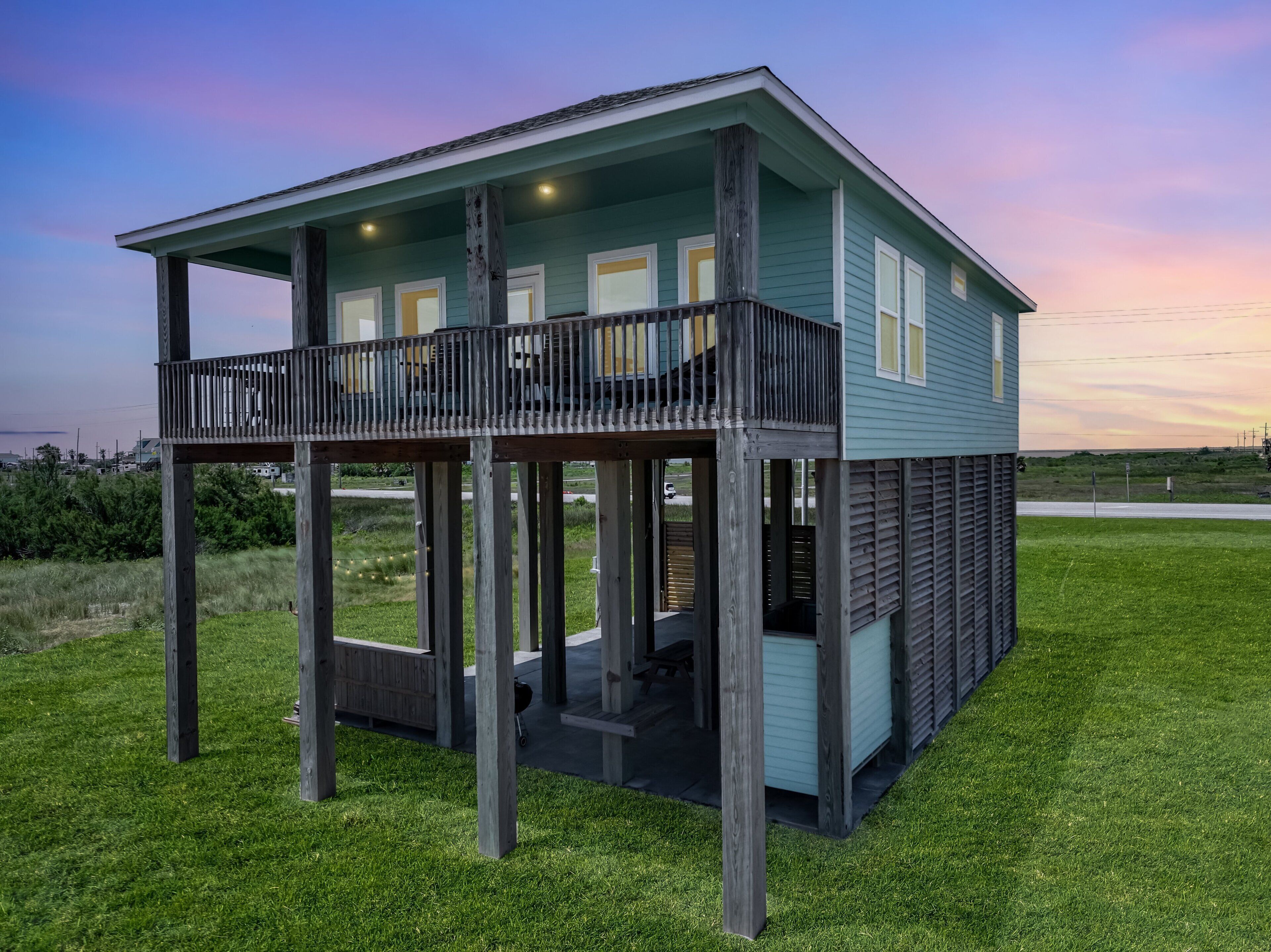House, 2 Bedrooms | Exterior