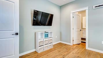 House, 2 Bedrooms | Interior