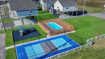 Talo, 2 makuuhuonetta | Urheilukenttä