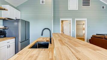 House, 2 Bedrooms | Interior