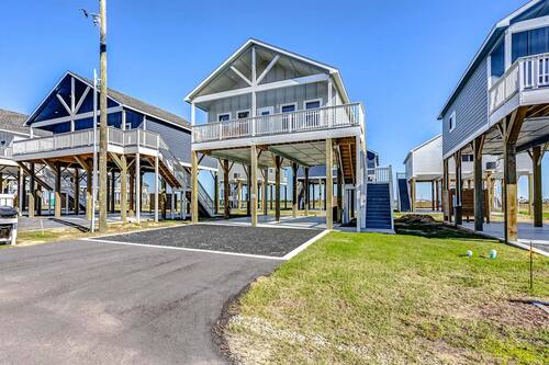 House, 2 Bedrooms | Exterior