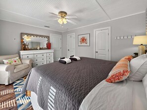 House, 3 Bedrooms - Crabby Patty 3 Bedroom Home (Port Bolivar)