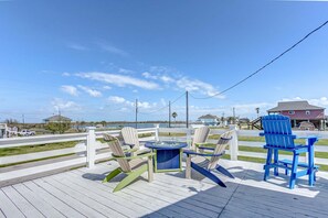House, 3 Bedrooms | Terrace/patio - The Showboat 3 Bedroom Home (Port Bolivar)