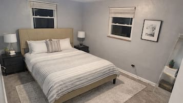 2 slaapkamers, een strijkplank/strijkijzer, wifi, beddengoed