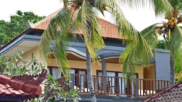 Perincian bahagian luar