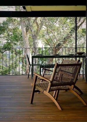 Property grounds - Patonga House: Stunning Views, Privacy, Heated Pool and Panoramic Outdoor Sauna (Patonga)