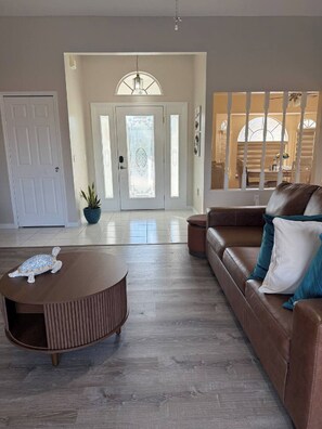 Smart TV, books -   Peaceful Rotonda West Retreat Near Beaches & Golf (Rotonda West)