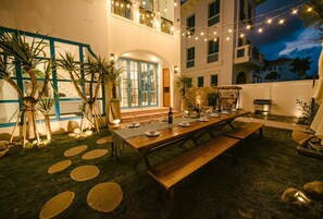 Outdoor dining - Be Bon Village (Sam Son)