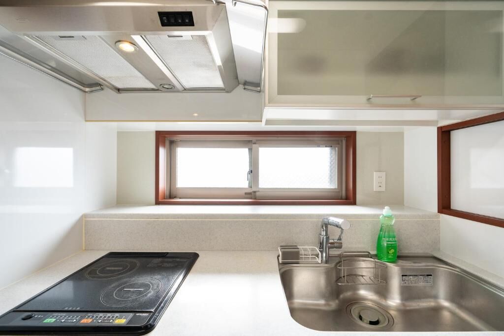 Fridge, microwave, stovetop, electric kettle