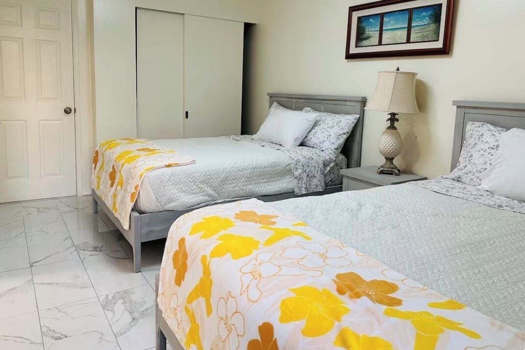 1 bedroom, in-room safe, iron/ironing board, free WiFi