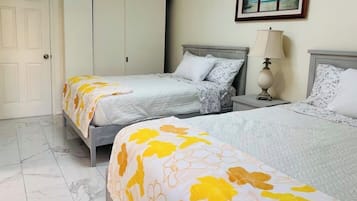 1 bedroom, in-room safe, iron/ironing board, free WiFi